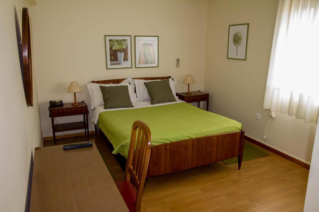 S. Mamede Hotel Guimarães Room photo